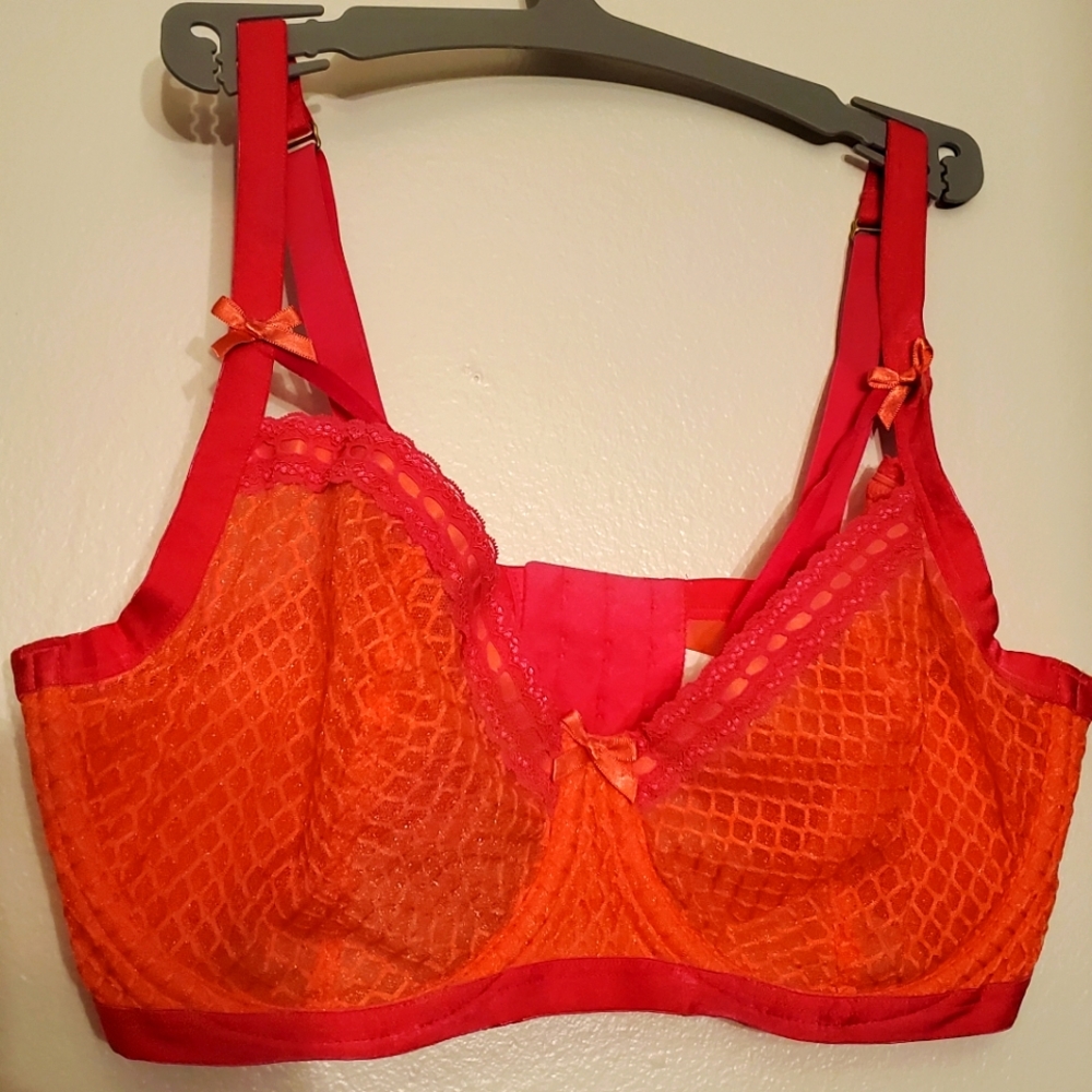 Cacique 36ddd lightly lined balconette bra